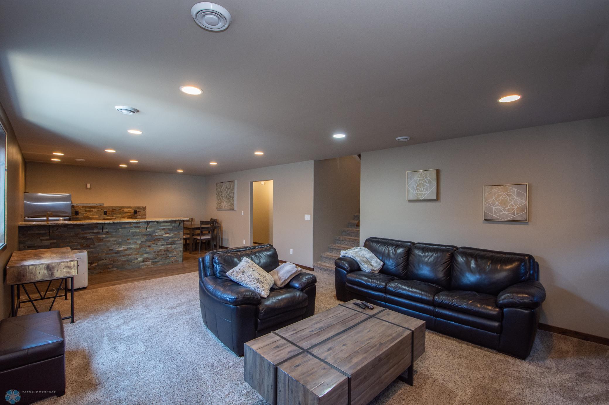 Family Room to Bar