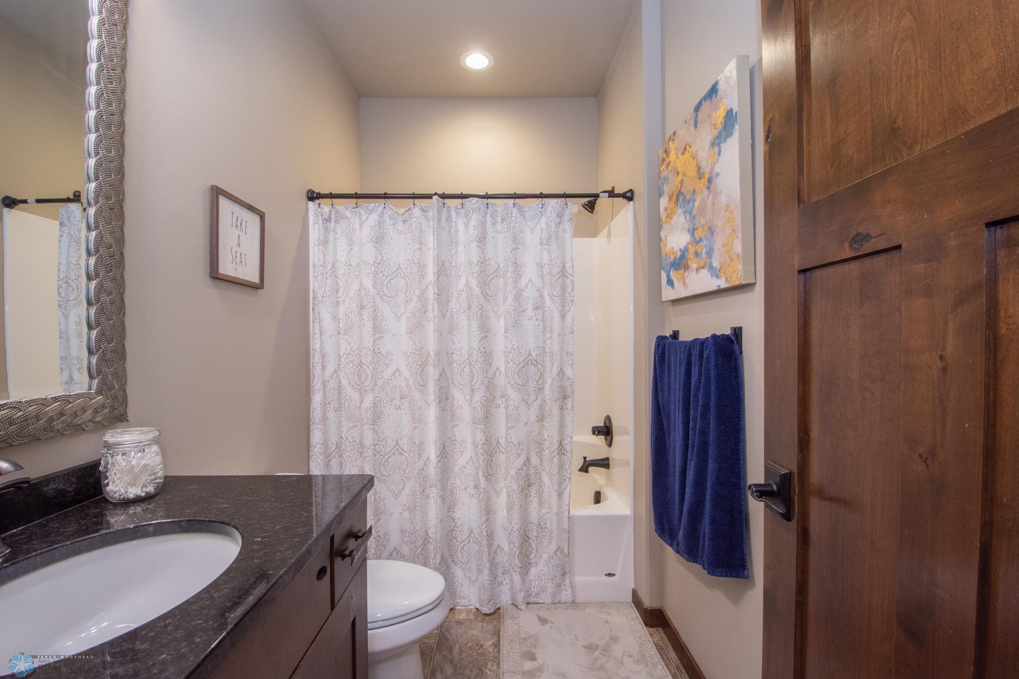 Full Bath - Main