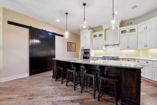8905 King Ben Road, Rogers, MN 55374