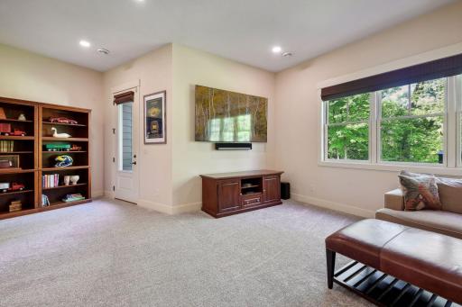 8905 King Ben Road, Rogers, MN 55374