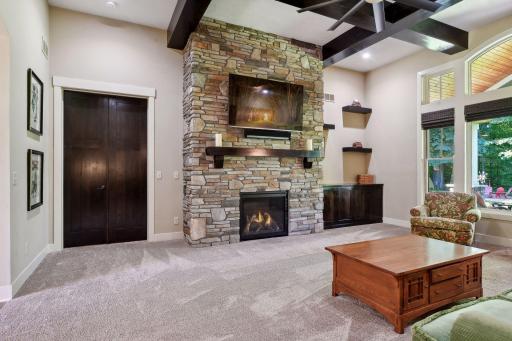 8905 King Ben Road, Rogers, MN 55374