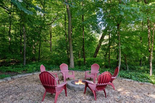 8905 King Ben Road, Rogers, MN 55374