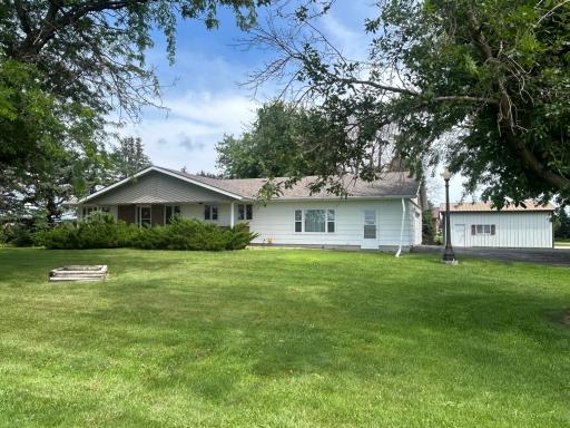 2910 N Humiston Avenue, Worthington, MN 56187