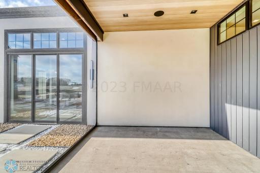 773 5 Avenue N, Casselton, ND 58012