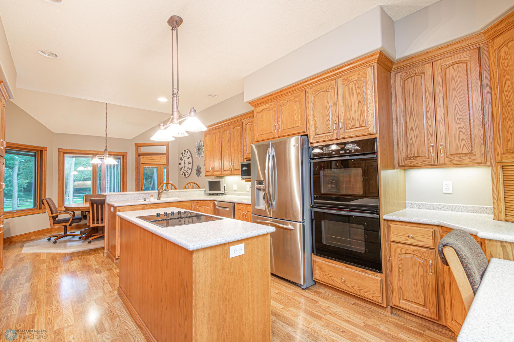 Kitchen_2.jpg