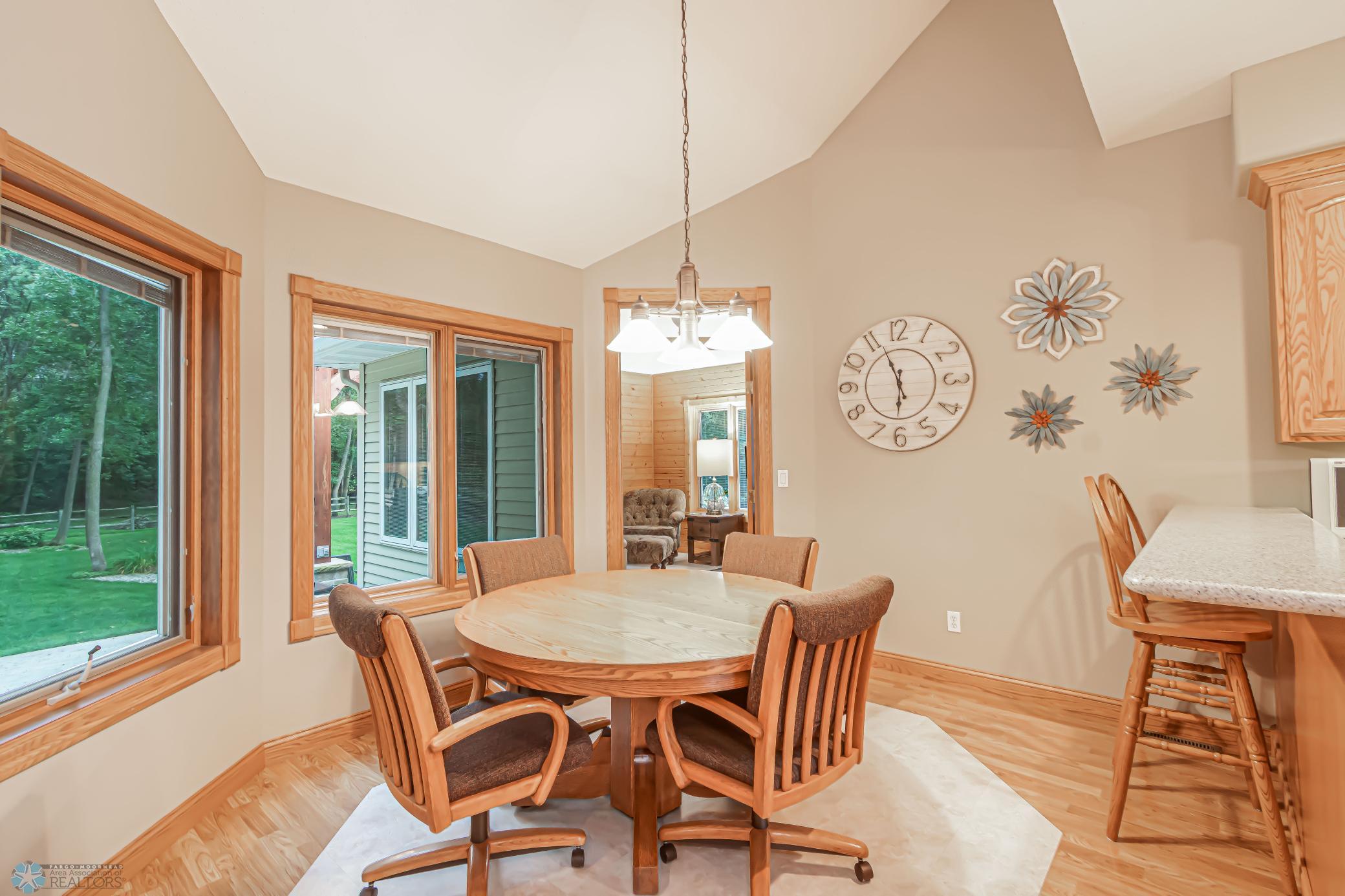 Dining_Room_1.jpg
