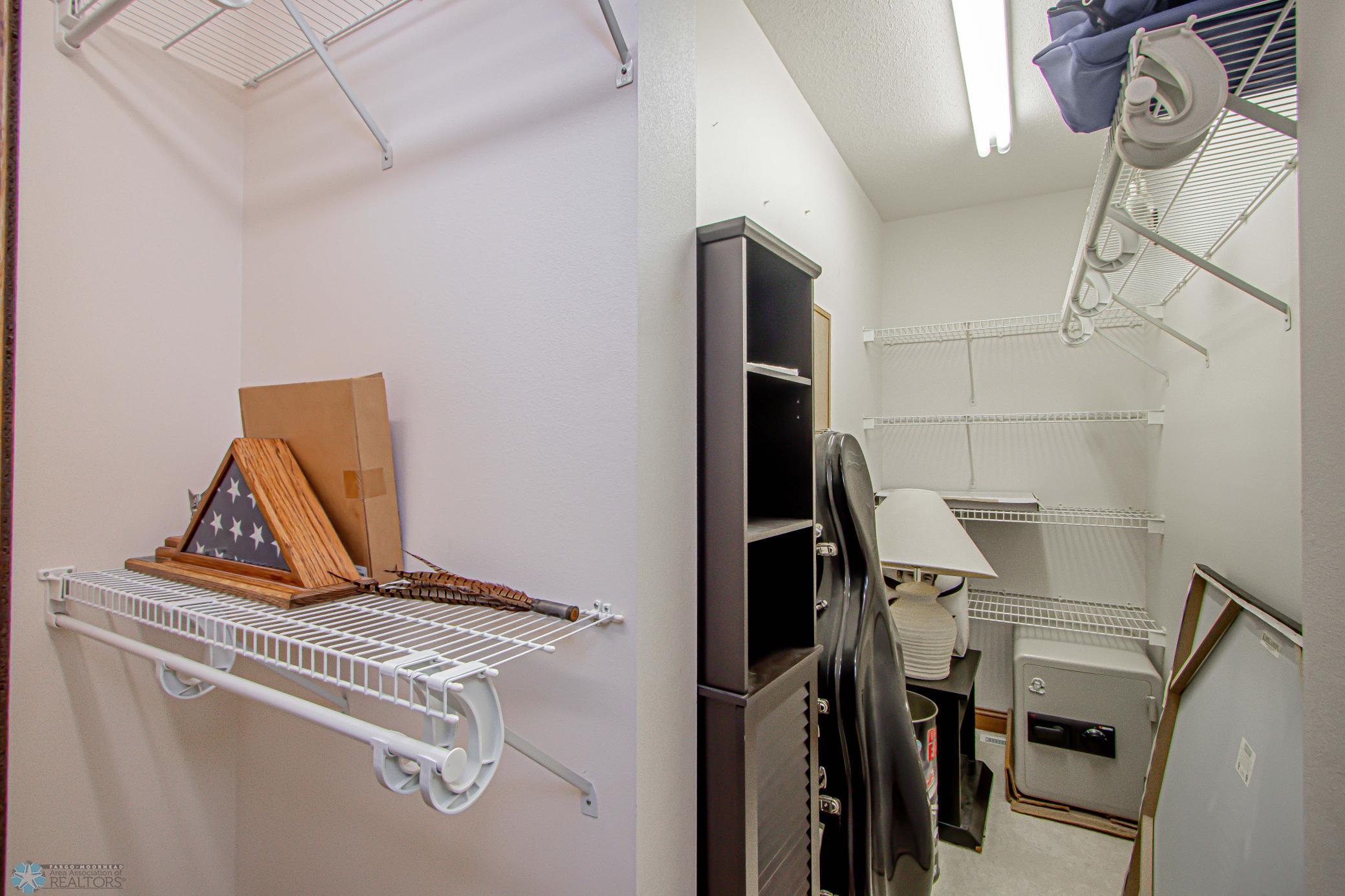 Upper_Bedroom3_3.jpg