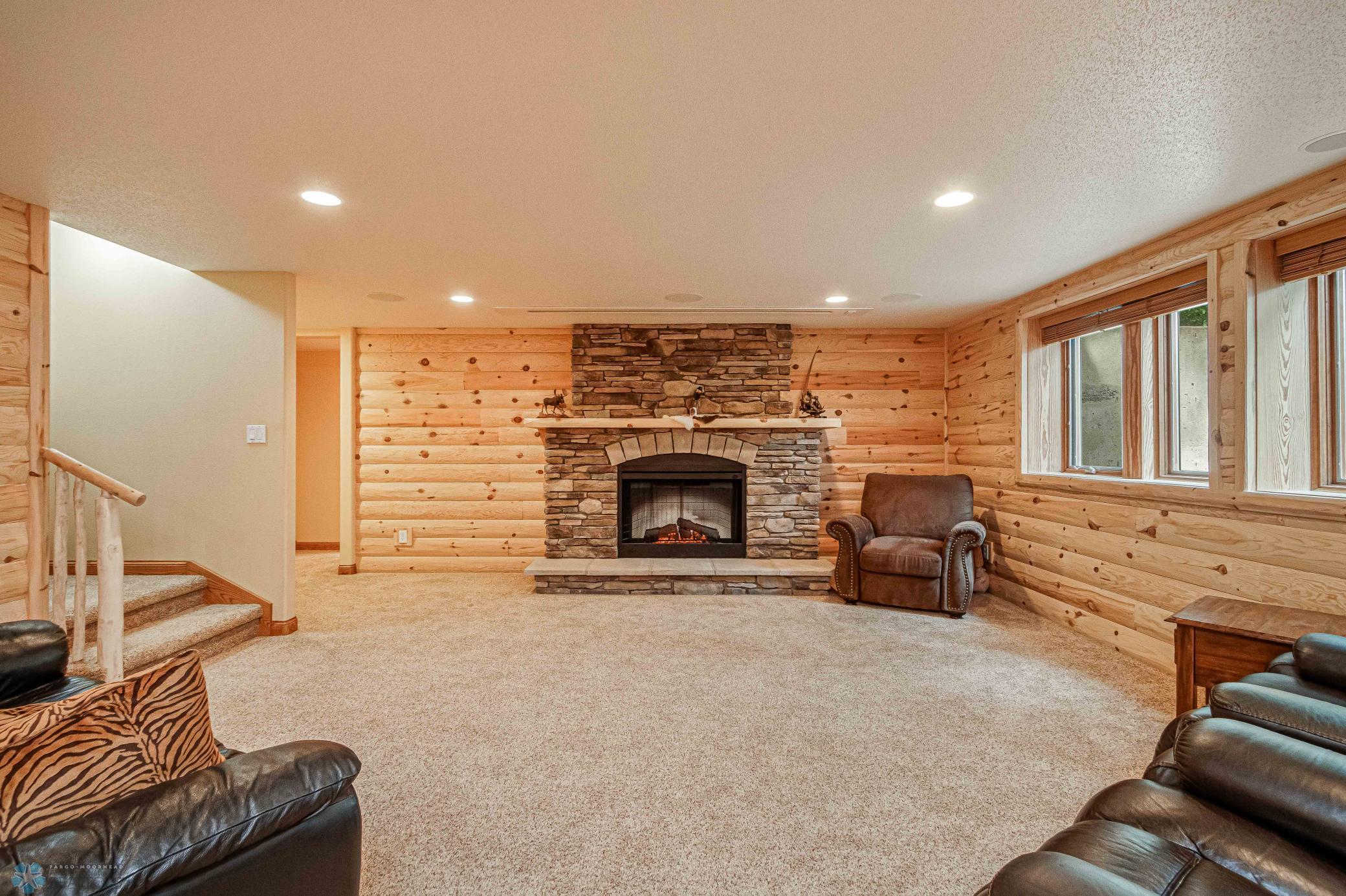 Family_Room_1.jpg