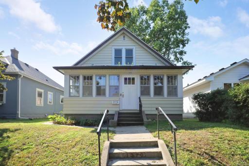 Photo for 1370 Charles Avenue, Saint Paul, MN 55104 - listing #6579724 1370 Charles Avenue, Saint Paul, MN 55104