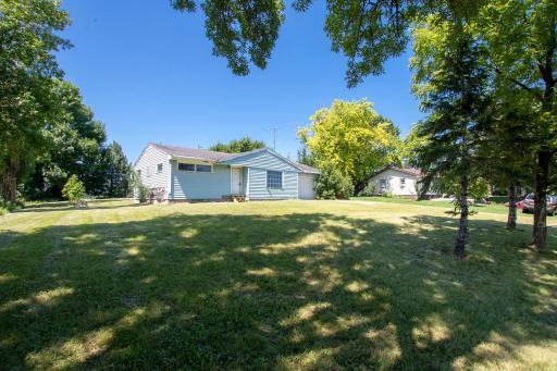 1050 Bluff Street NE, Hutchinson, MN 55350