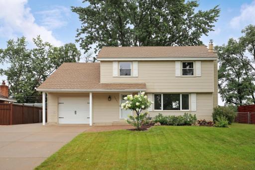 2441 119th Avenue NW, Minneapolis, MN 55433