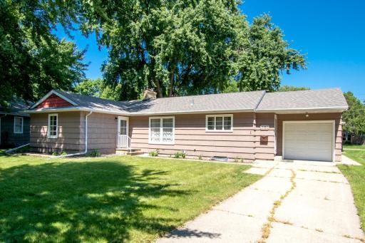 3 bedroom 2 bath one story home in Glencoe features hardwood floors, built-ins.