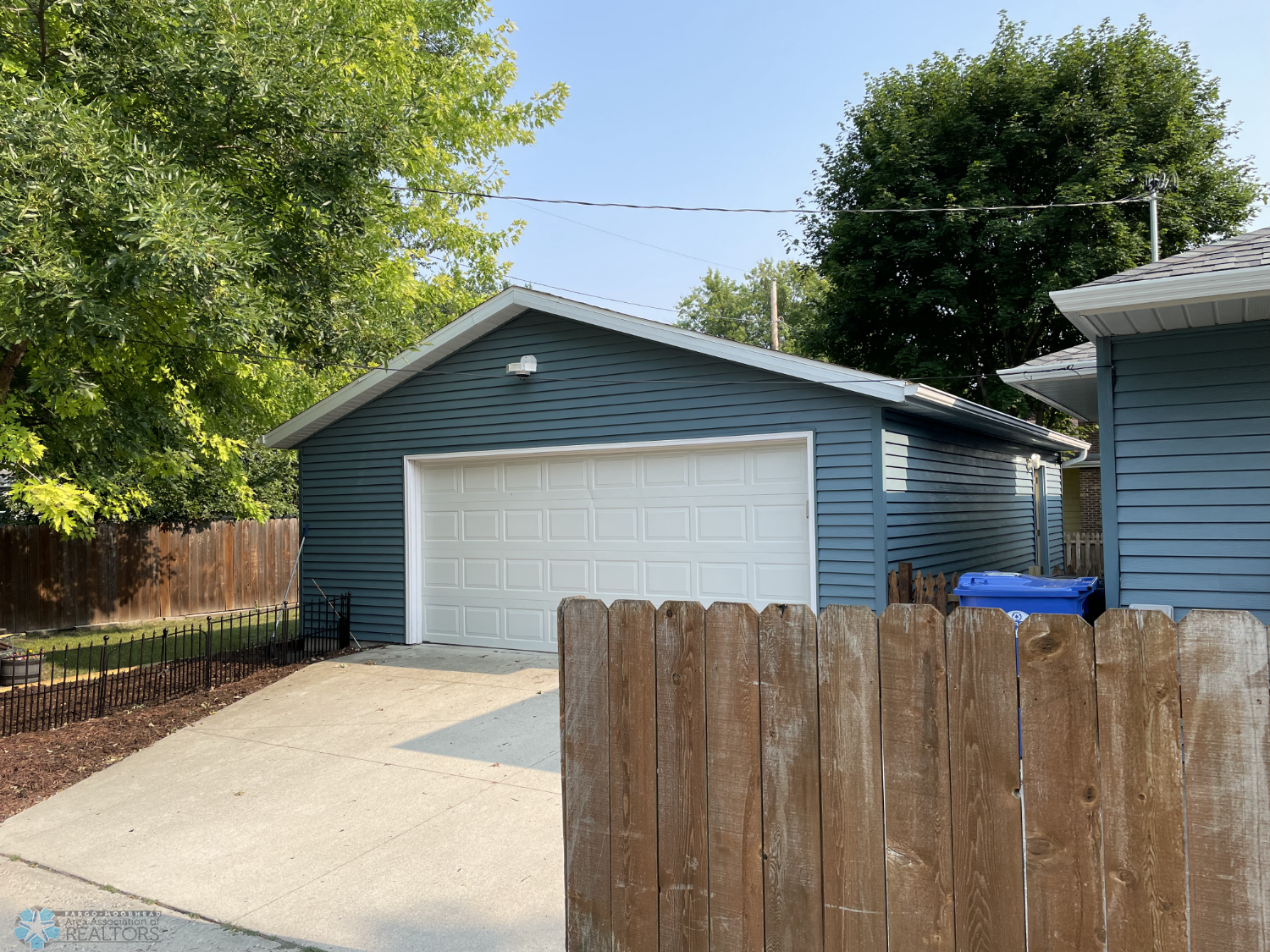 24' x 30' steel-sided garage-New in 2013.png