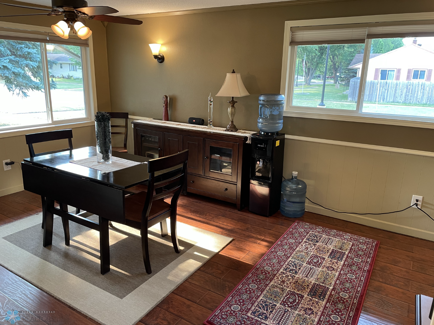 Formal dining room - 3.png