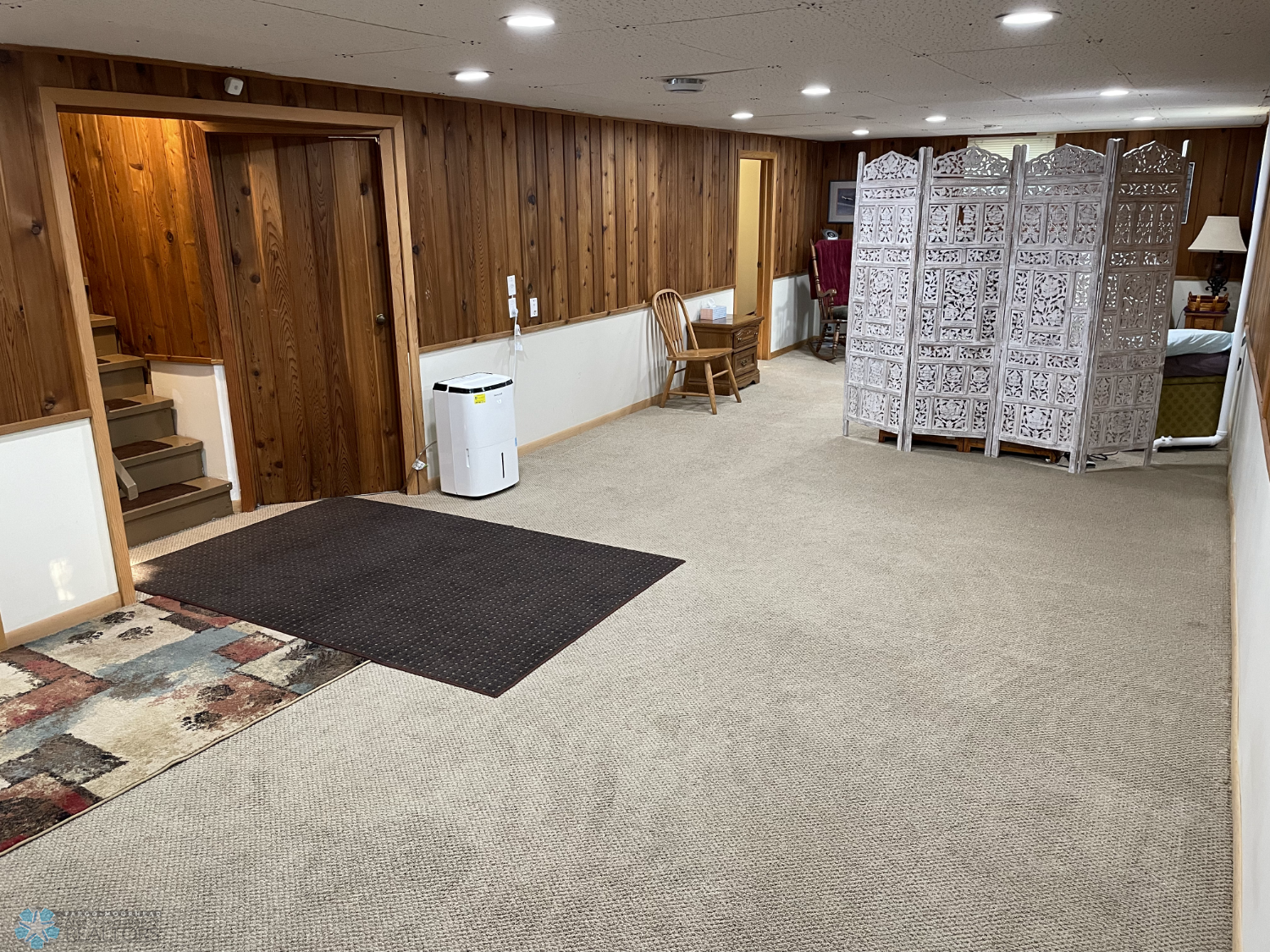 Huge basement family room - 2.png