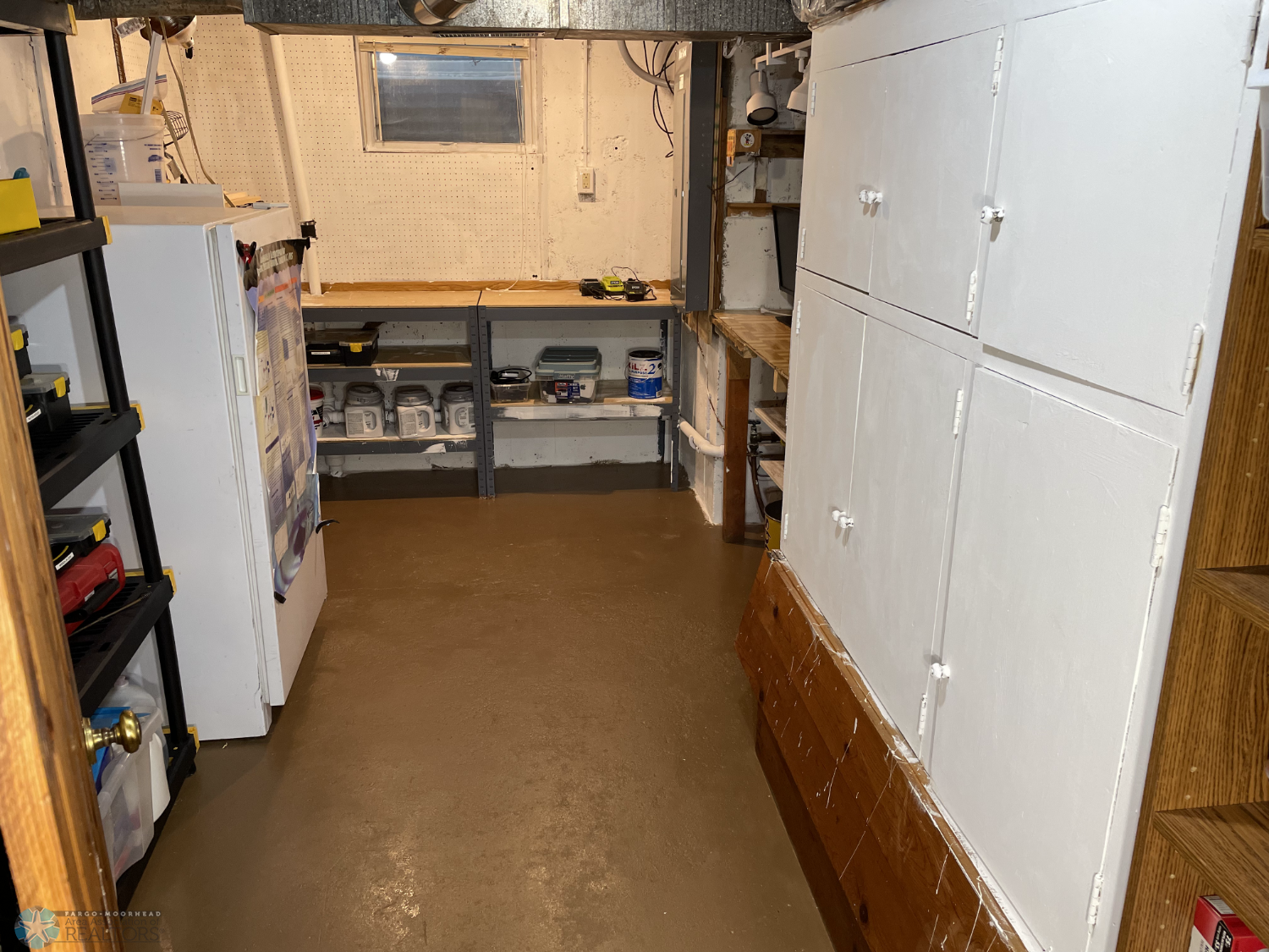 Workshop : storage room - view 1.png