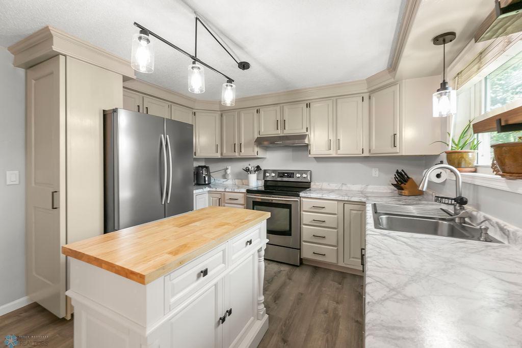 Kitchen 4