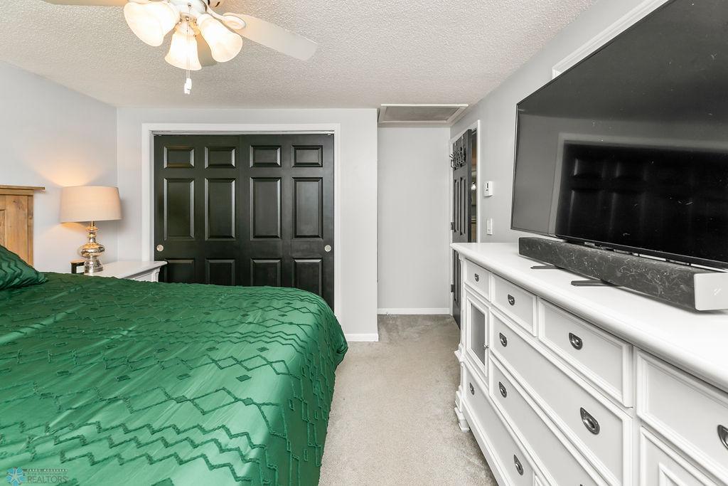 1st Bedroom 2
