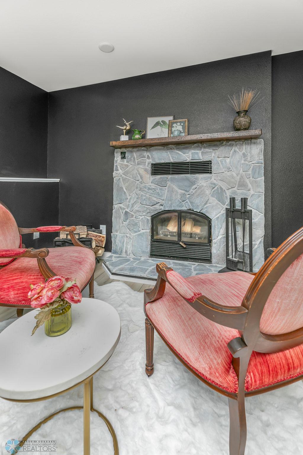 Family Room 6