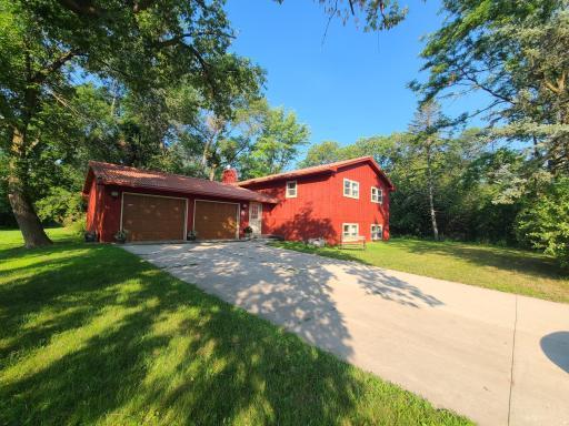 514 Service Drive E, Canby, MN 56220