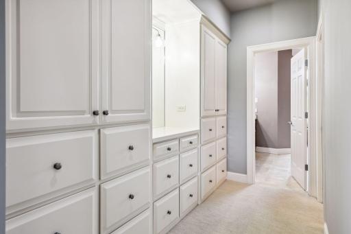 18369 Nicklaus Way, Eden Prairie, MN 55347