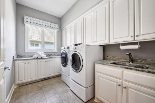 18369 Nicklaus Way, Eden Prairie, MN 55347
