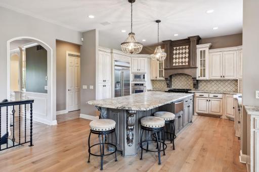 18369 Nicklaus Way, Eden Prairie, MN 55347
