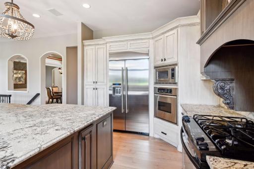 18369 Nicklaus Way, Eden Prairie, MN 55347