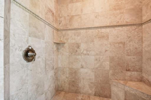 18369 Nicklaus Way, Eden Prairie, MN 55347