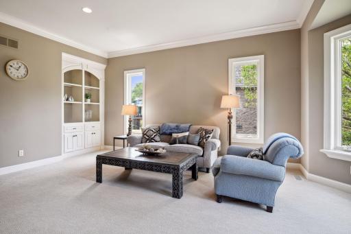18369 Nicklaus Way, Eden Prairie, MN 55347