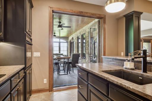 18369 Nicklaus Way, Eden Prairie, MN 55347