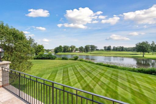 18369 Nicklaus Way, Eden Prairie, MN 55347