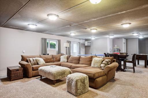 18369 Nicklaus Way, Eden Prairie, MN 55347