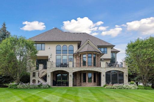 18369 Nicklaus Way, Eden Prairie, MN 55347