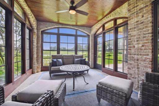 18369 Nicklaus Way, Eden Prairie, MN 55347