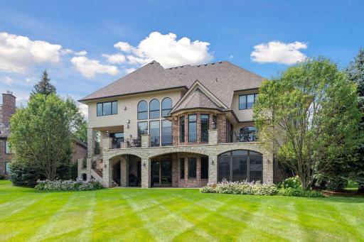 18369 Nicklaus Way, Eden Prairie, MN 55347