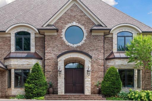 18369 Nicklaus Way, Eden Prairie, MN 55347