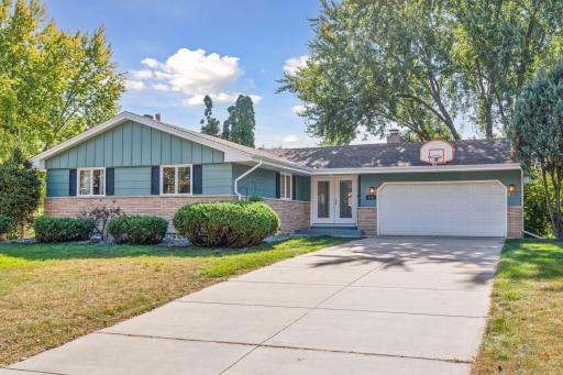 8301 29th Avenue N, Minneapolis, MN 55427