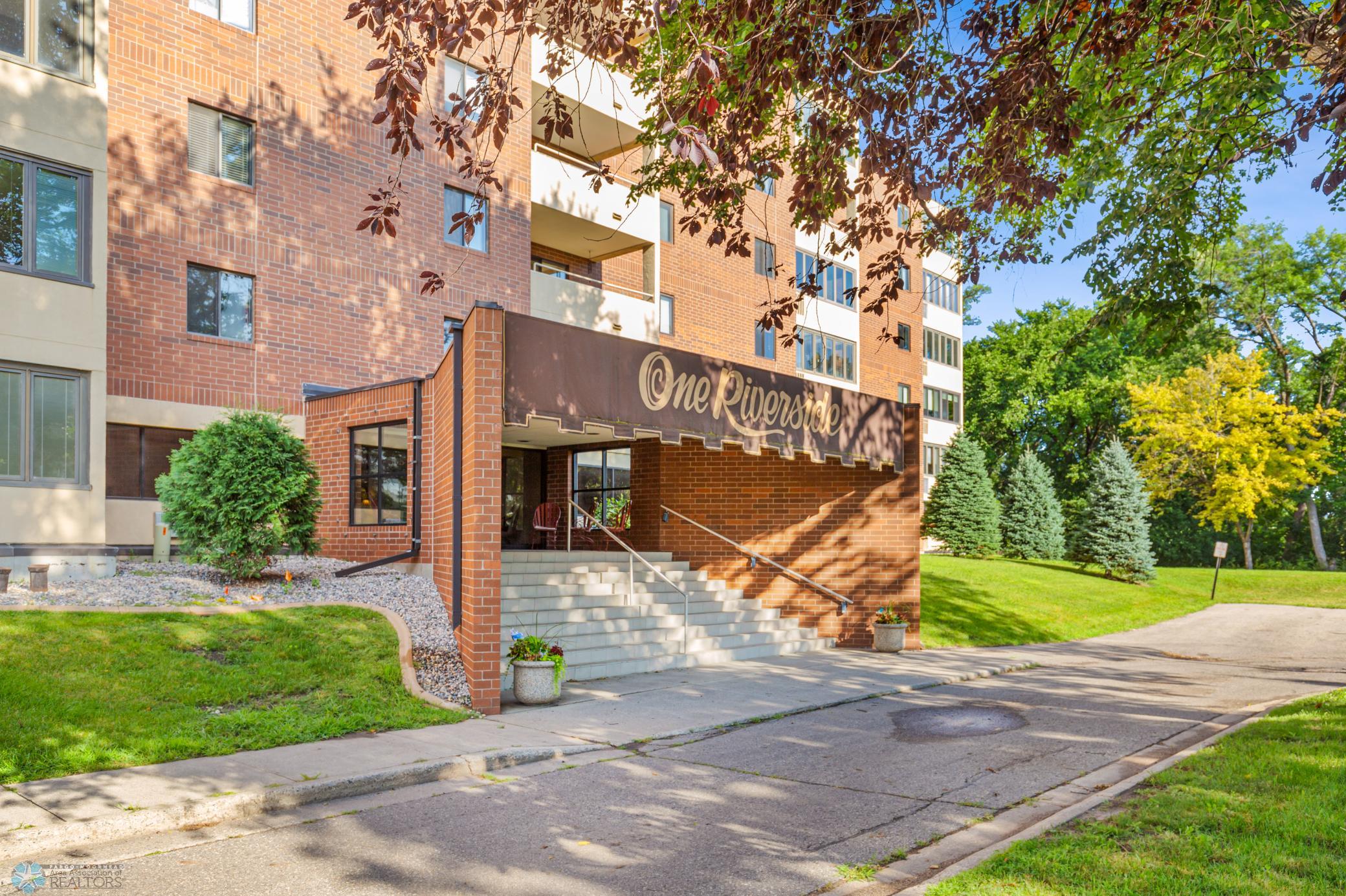 105 3rd St N, Moorhead #608