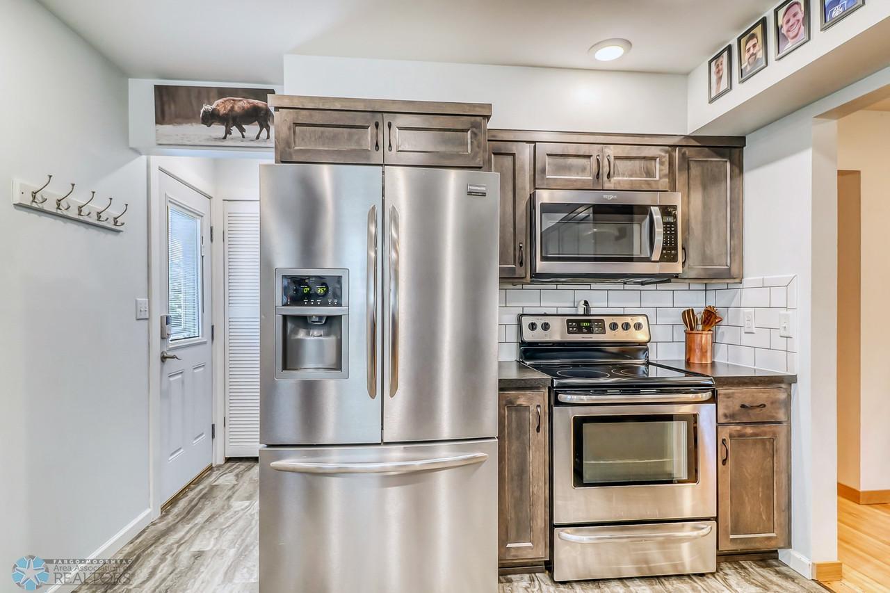 5Kitchen1_2-1280.jpg