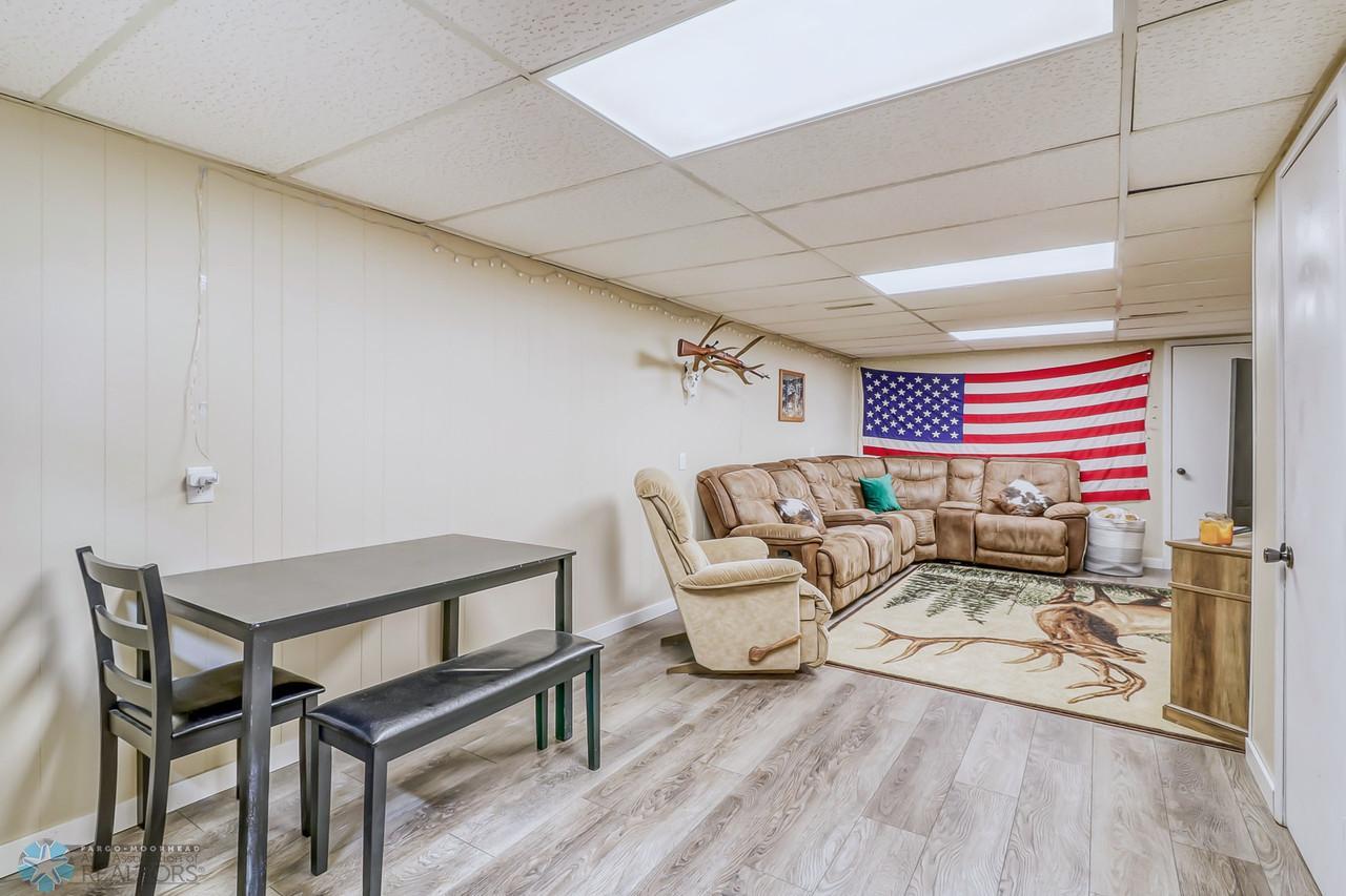 12Basement1_1-1280.jpg