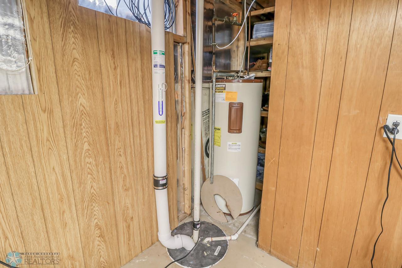 16Basement Mechanical1_2-1280.jpg
