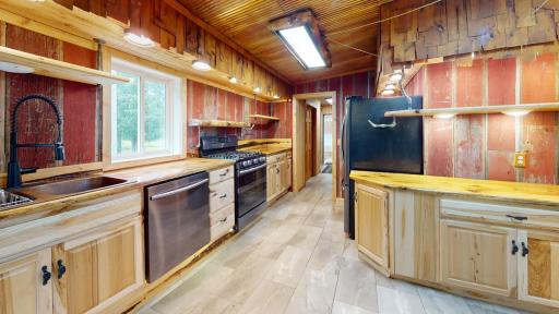 5741 Highway 53, Kabetogama, MN 56669