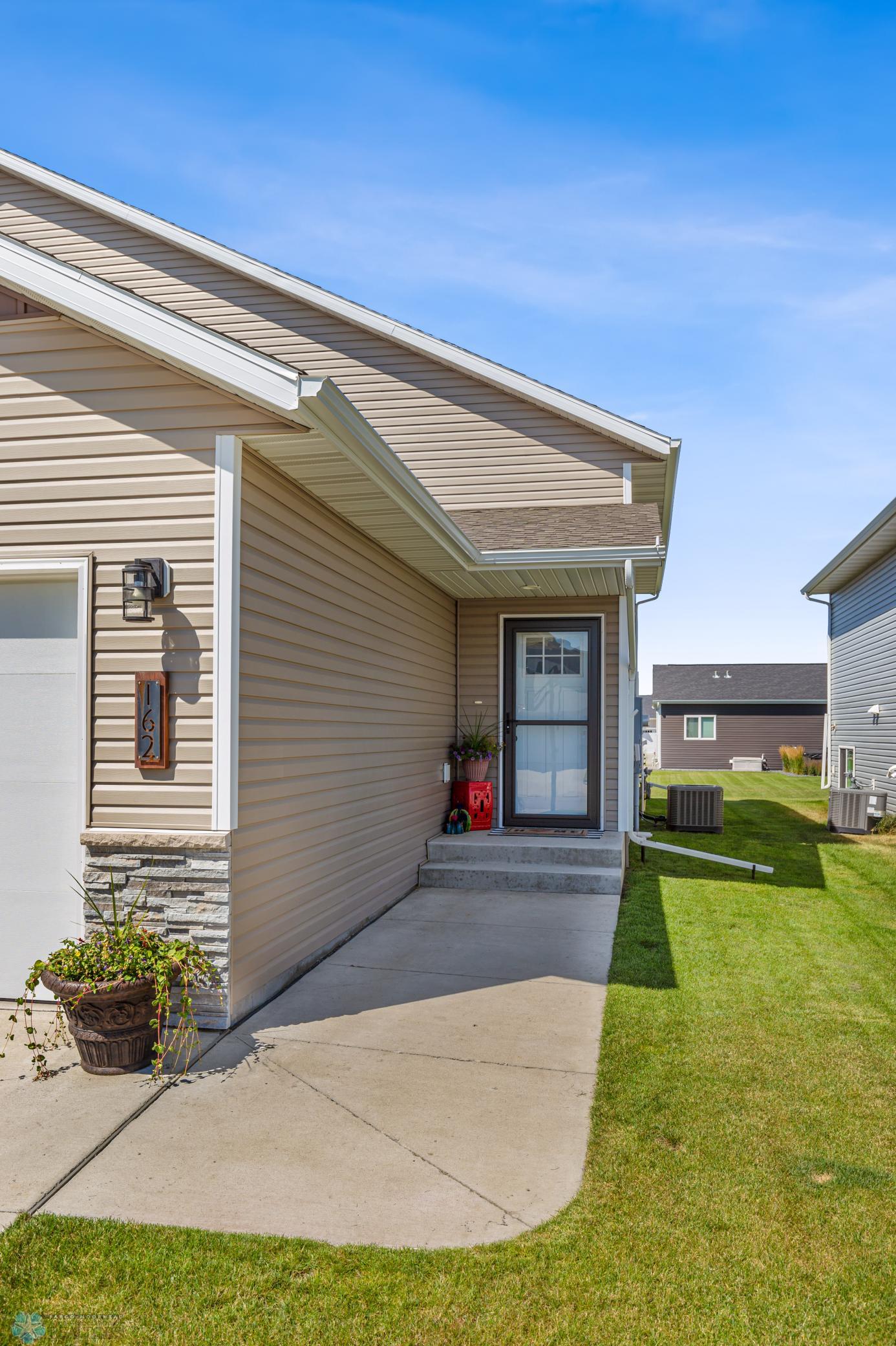 161 Pine Ave