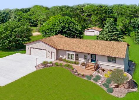 314 Edgewood Drive, Hudson, WI 54016