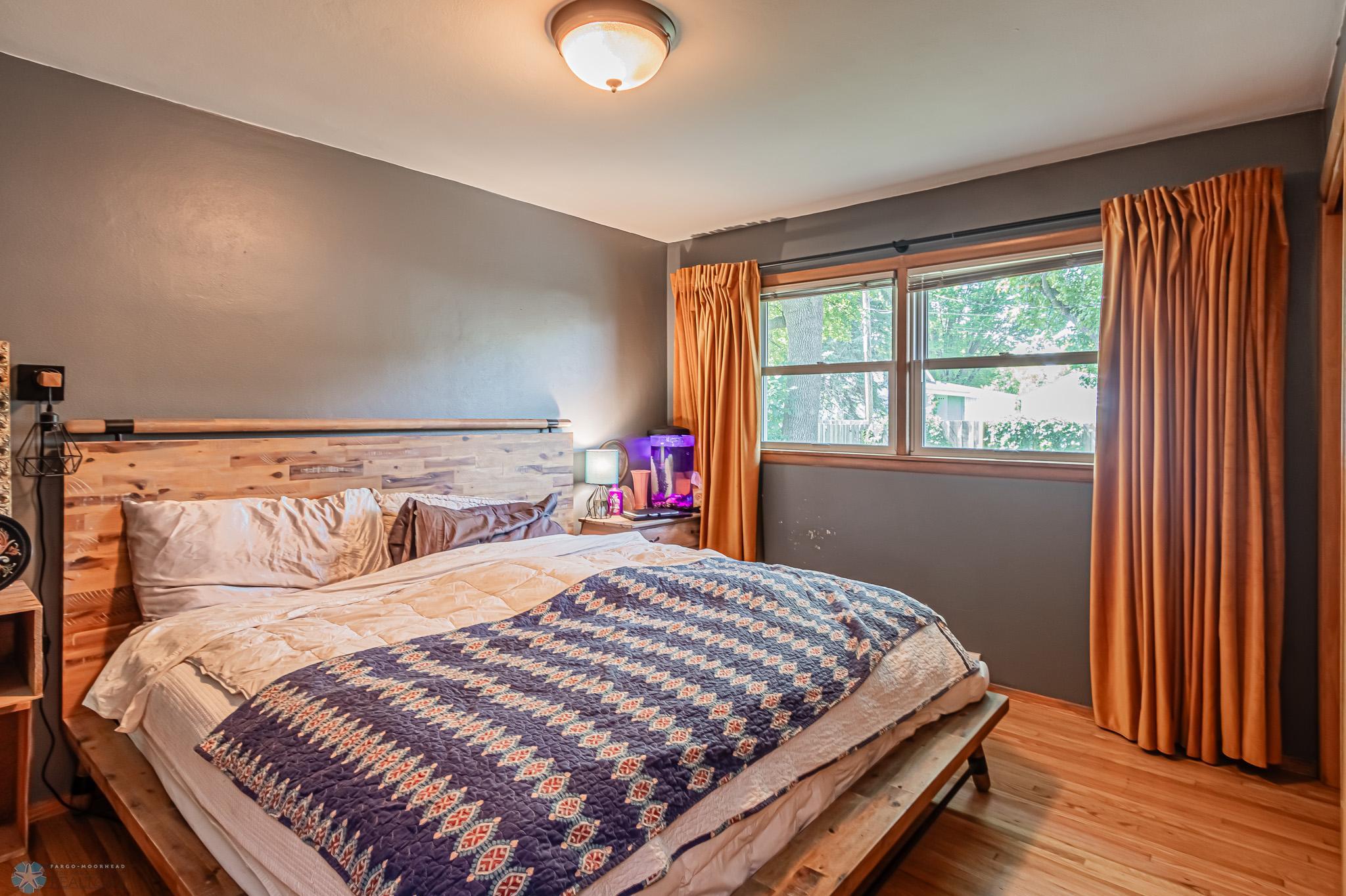 1907 10th St S, Moorhead, MN-29.jpg