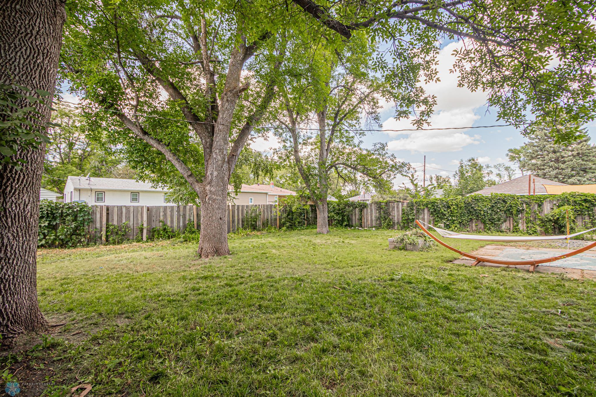 1907 10th St S, Moorhead, MN-12.jpg
