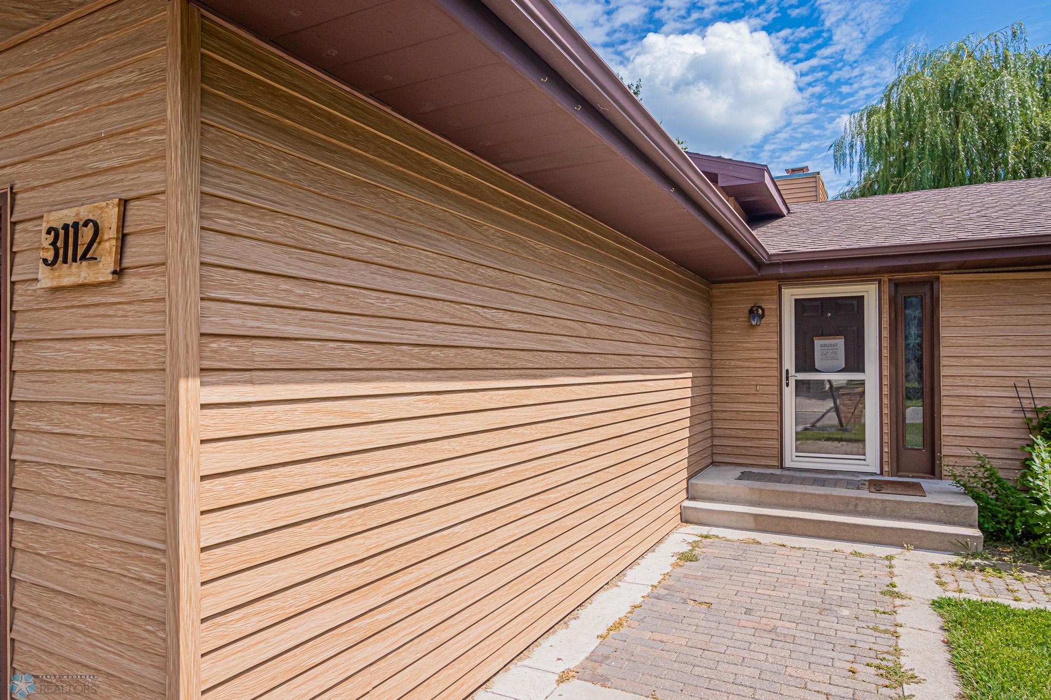 3112 22nd St S, Moorhead, MN-07.jpg