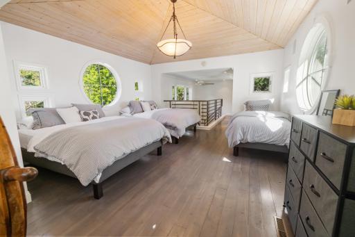 9284 Interlachen Road, Nisswa, MN 56468