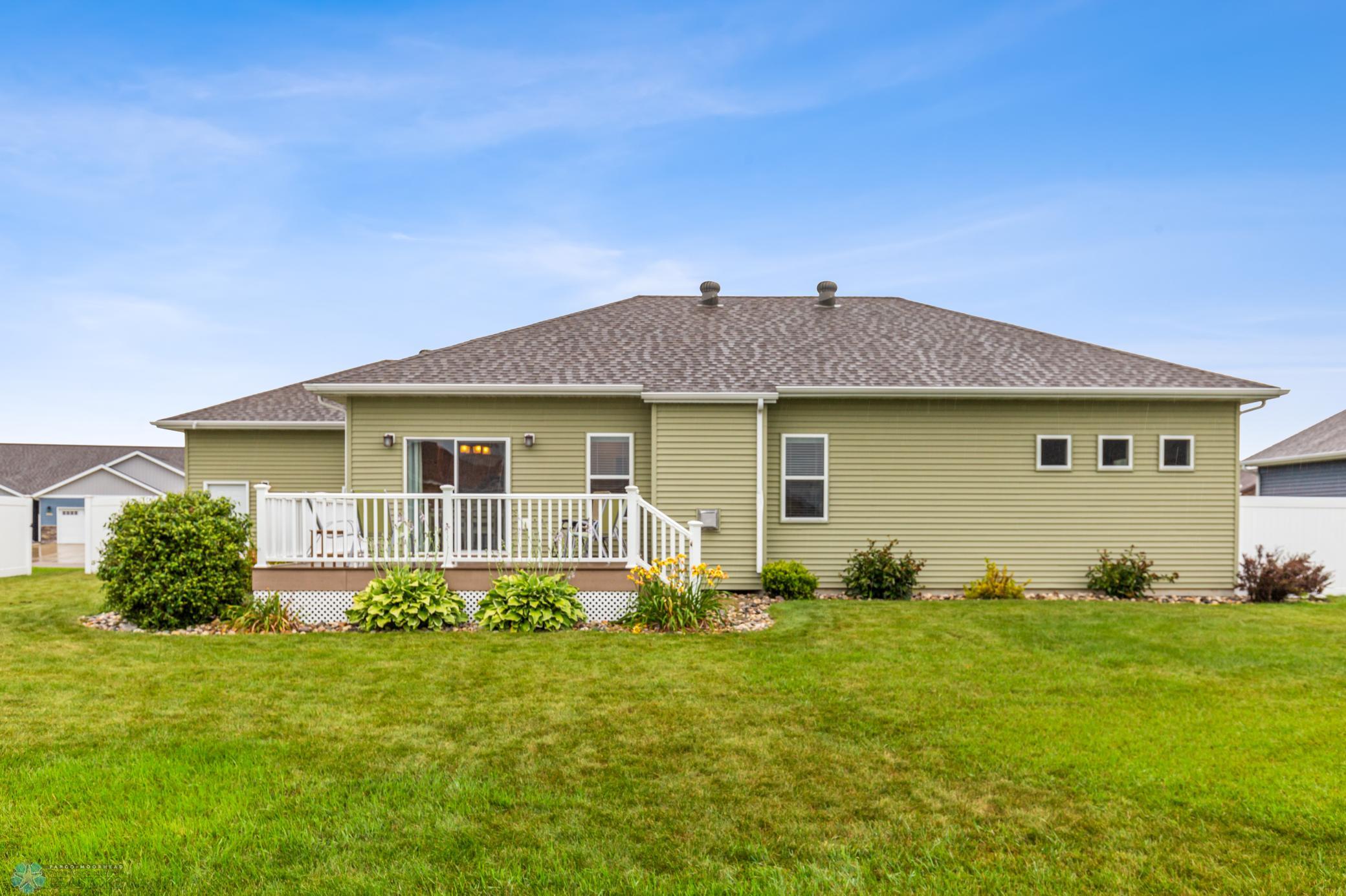 16X16 maintenance free deck!